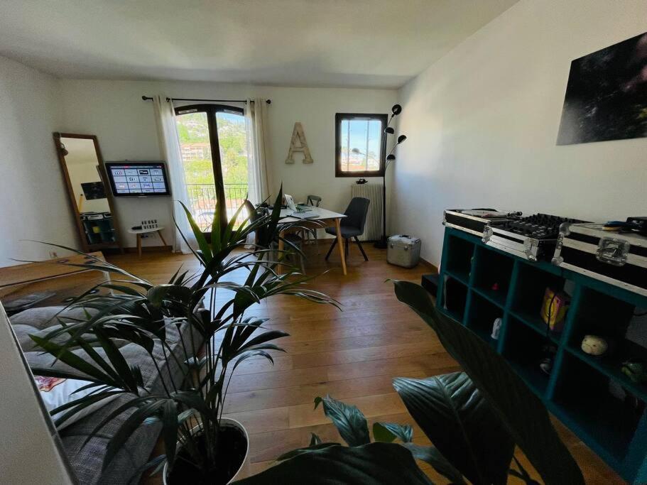 Superbe Appartement Sur ヴァンス エクステリア 写真
